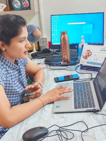 A candid shot of me during the webinar session. I am passionate about using these platforms to make dermatological science accessible and easy to understand for everyone.