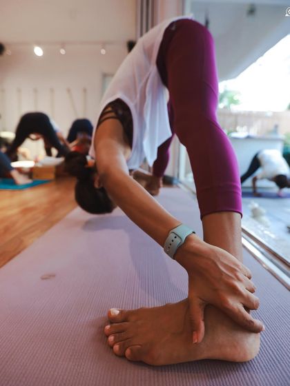 Hatha Yoga: Find Your Balance photo 3