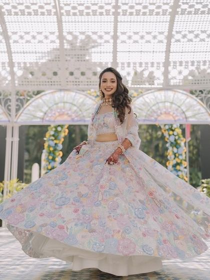 Vibrant Haldi & Mehendi Functions photo 31