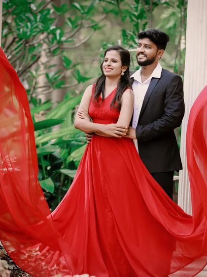 Dress Rental Buzz - Photoshoot Outfit Rental Dramatic Trail & Flying Dresses photo 17