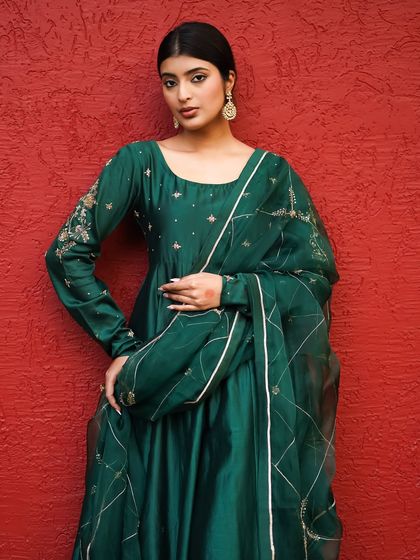 Karan - Portrait & Headshot Photography Studio Portraits: Modern & Traditional photo 9