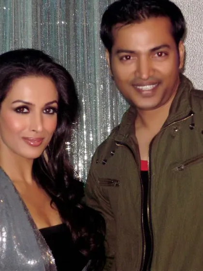 A great throwback moment on the set of the hit dance show Jhalak Dikhhla Jaa with the incredible Malaika Arora. My experience in the professional dance world ensures your team gets a high-quality, engaging, and truly special workshop.