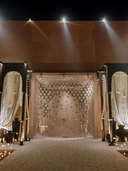 The Design Company - Full-Service Wedding Planning & Design Opulent & Regal Designs photo 4