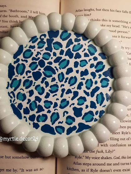 A top-down view of our blue leopard print bubble tray, a fun and trendy piece for your home.