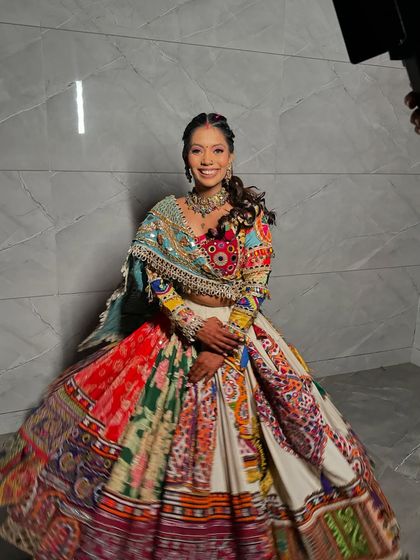 Radiant Festive Looks photo 11