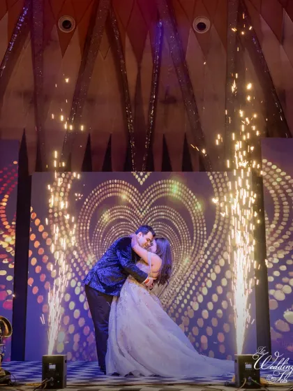The grand finale of the couple's dance, complete with a romantic dip and a shower of cold pyro sparks. We plan these show-stopping moments for maximum impact.