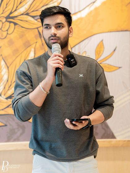 A poet shares his thoughts on the nation. The inviting atmosphere was perfect for creative expression.