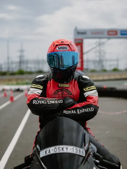 Get on track with us! Our program is crafted for every rider, not just racers. Whether you’re gearing up for long tours or simply want more control on the road, our sessions give you the skills you need to ride better and safer.
