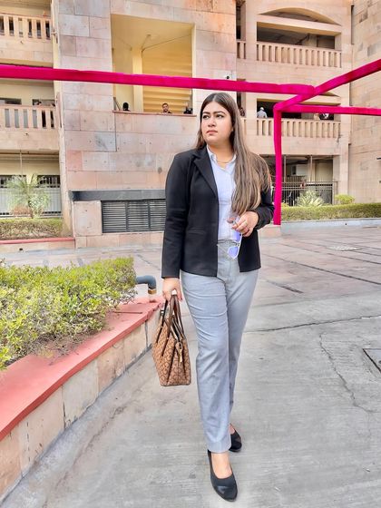 Swords at the ready. A typical day of litigation at Rohini Court.