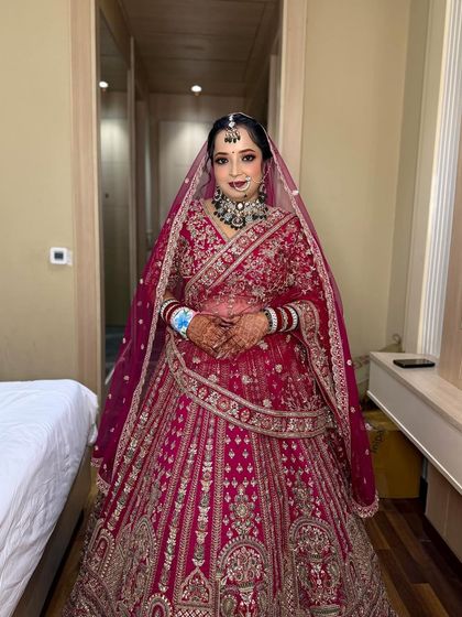 My NG bride Rinki, fully ready in her hotel room. I always make sure my brides are comfortable and ready on time.