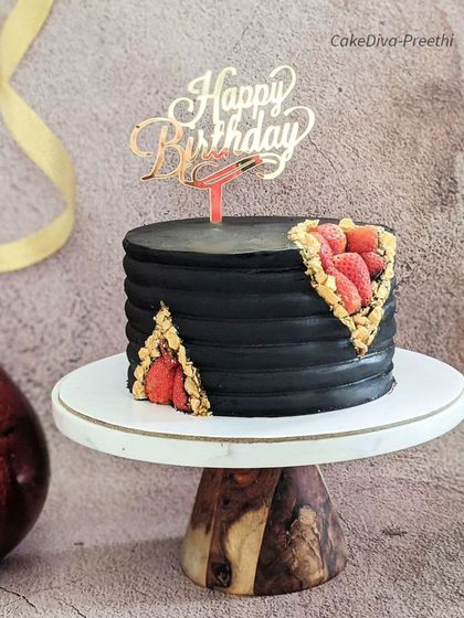 Preethi - Artistic & Designer Cakes My Signature Artistry photo 5