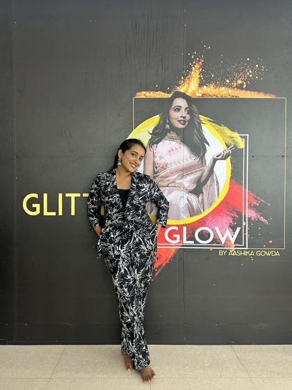 Aashika Gowda - Makeup Courses & Workshops Welcome to Glitter & Glow photo 6