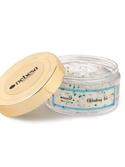 My Exfoliating Gel is a gentle yet effective product for polishing your skin. It removes dead skin and impurities, leaving you with a fresh, smooth, and bright complexion. The plant-based extracts also help prevent hyperpigmentation.