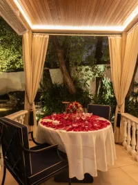 Romantic Dining & Special Occasions