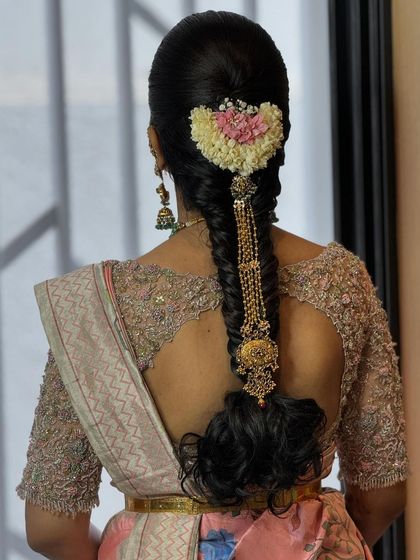 Padma Nandivada - Custom Occasion Wear Design Exquisite Blouse Craftsmanship photo 7