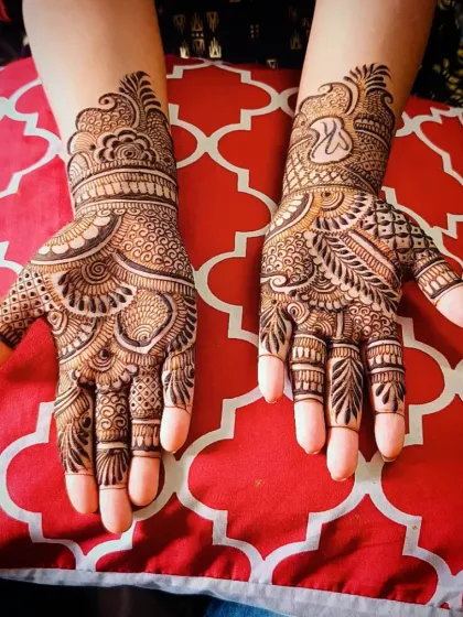Festive Mehandi for Karva Chauth, Diwali & Eid photo 11