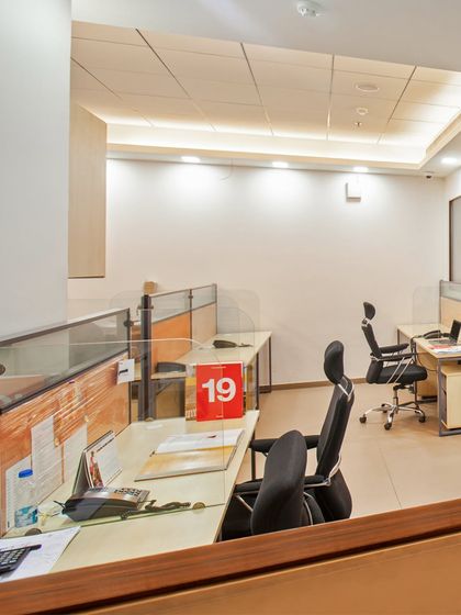 A space where serious work gets done. Warm orange accents and an inviting design make you want to stay longer, think deeper, and come back for more.