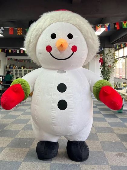 Our inflatable Snowman mascot is ready for hugs! This friendly-faced character is a wonderful, non-intimidating friend for young children at holiday parties.