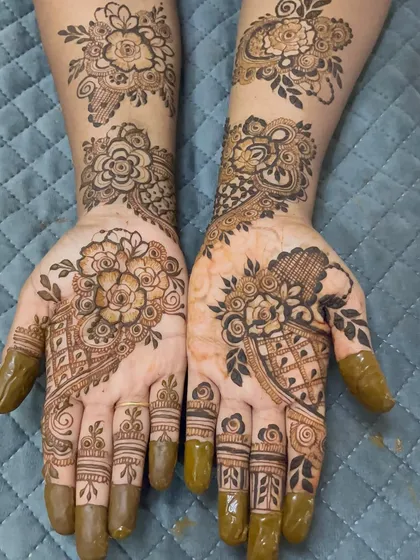 Another view of the floral design, showing the beautiful stain and the delicate patterns.