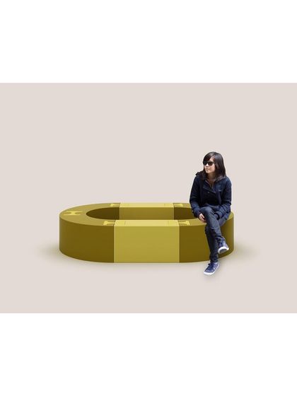The LOKI bench configured into a closed, continuous loop. This demonstrates how the modules can create contained seating arrangements, perfect for collaborative or social spaces.