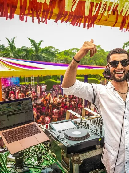 Beyond weddings, I bring the madness to private events like this massive Holi party in Kolkata. The goal is always the same: non-stop energy and unforgettable moments.