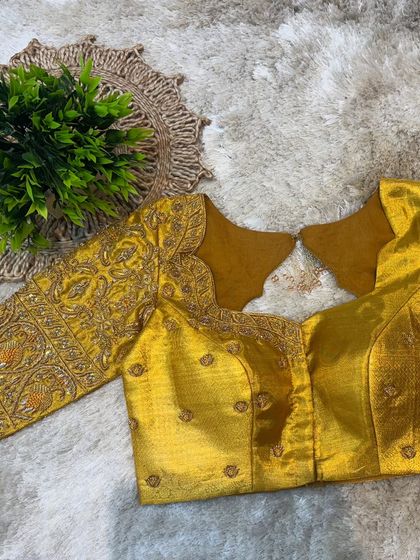 Chaithu Gowda - Custom Designer Ethnic Wear Custom Embroidered Blouses photo 65