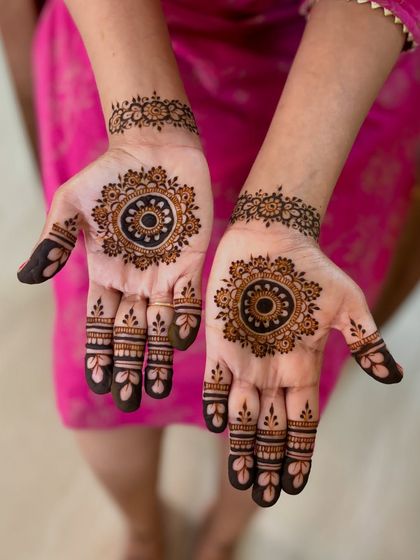 Mitali - Mehendi for Special Occasions Designs for the Wedding Party photo 15