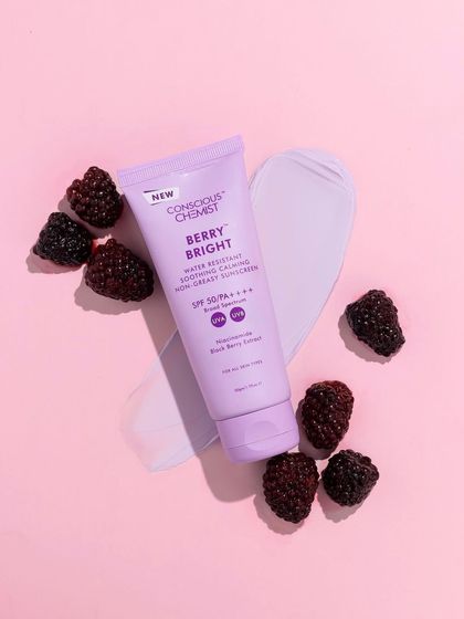 We highlighted the key ingredient of this sunscreen by styling it with fresh blackberries and matching popsicles. The flatlay composition against a soft pink background creates a fun, summery vibe that is perfect for social media.