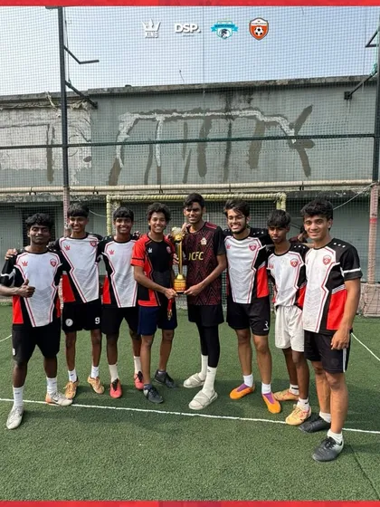 The U17 winners at Globe Estate, another trophy added to our growing collection.