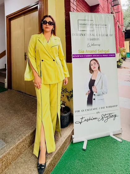 A confident pose before starting my workshop. I believe that what you wear affects how you feel, and this power suit definitely put me in the right mindset to teach and inspire.