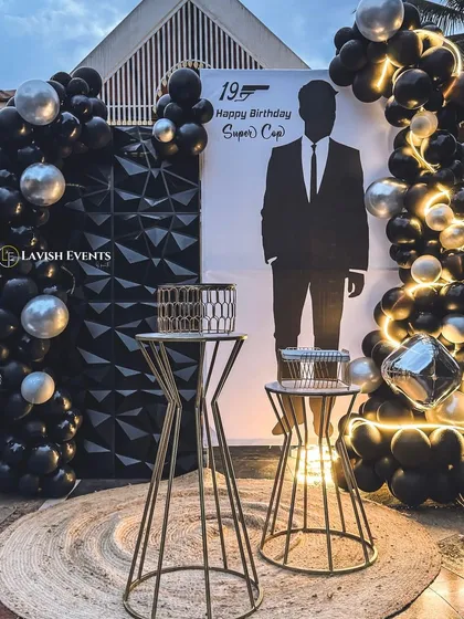 The "Supercop" theme decor without the marquee numbers, showing the versatility of the setup with its 3D wall and balloon arch.