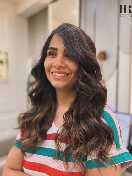 The final look, a perfect combination of great color and a beautiful, voluminous style.