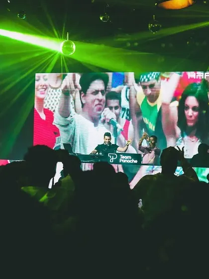 Bringing the magic of Shah Rukh Khan to the dance floor. My Cinema Sunday sets are a visual tribute to Bollywood's greatest hits.