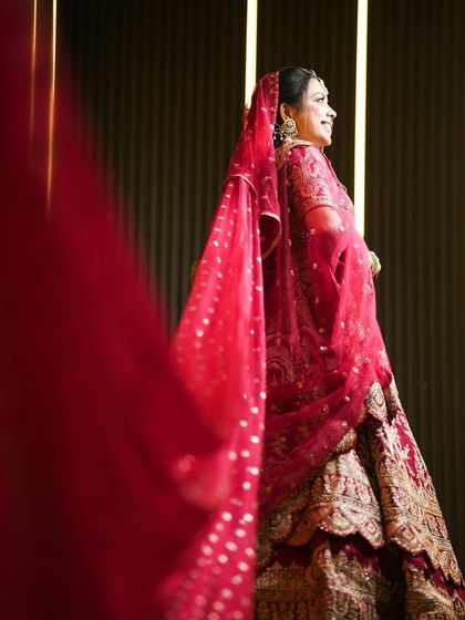 Elegant Bridal Portraits photo 26