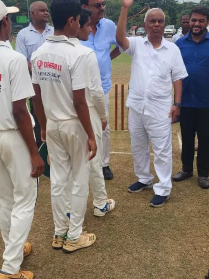 Shri Ramsheth Thakur interacting with the young players before the start of the U-15 tournament.