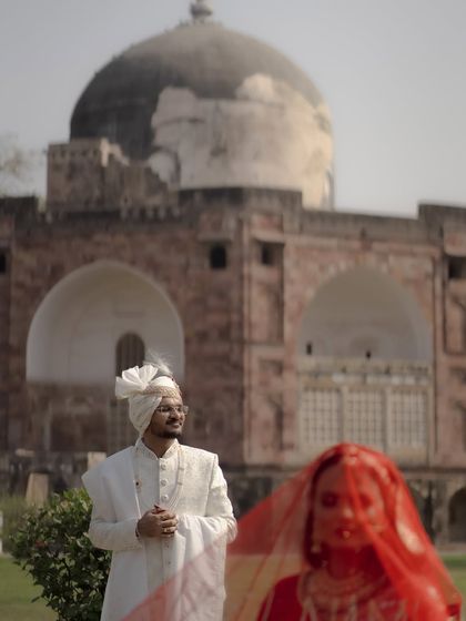 Regal & Timeless Portraits photo 16