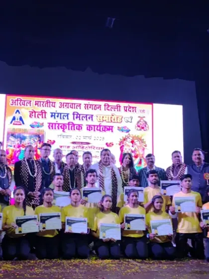 Our talented students being felicitated on stage at the Shah Auditorium after their mesmerizing yoga performance. We celebrate every achievement of our community.