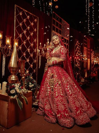 Royal Sanctuaries: Grand Wedding Mandaps & Receptions photo 34