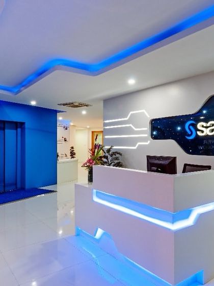 Welcoming Receptions & Lobbies photo 14