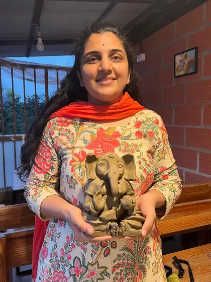 Another happy student with her beautifully crafted Ganesha. It's a joy to see them take home their own Bappa.