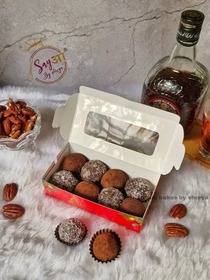 These eggless rum balls are a festive favorite, especially around Christmas. I make them with quality dark rum and roll them with crunchy pecans, creating a perfectly balanced boozy treat that’s great for gifting or personal indulgence.
