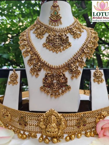Lotus Bridal Studio - Wedding & Event Jewellery Rental Timeless Temple & Gold-Look Jewellery photo 16