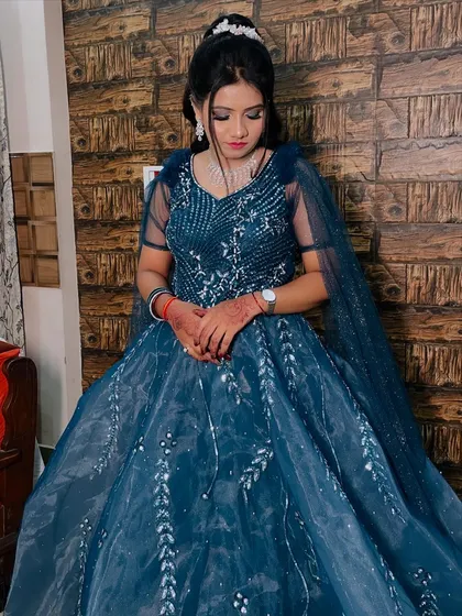 This bride-to-be is ready for her fairytale engagement. The entire look is crafted to make her feel like a princess.