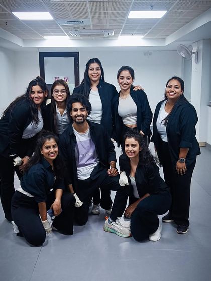 The crew from the "O Saki Saki" performance posing after their fiery routine at Dance Korner 4.0.