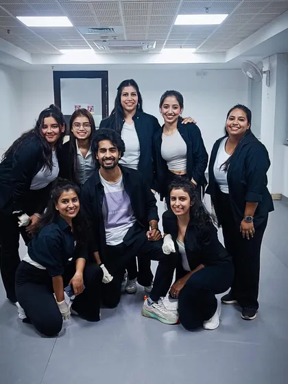 The 'Uptown Funk' squad with their instructor. They brought so much energy to the DANCE KORNER showcase.