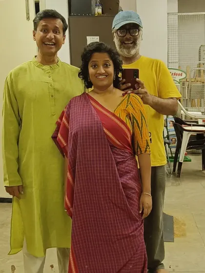 A mandatory pre-gig selfie with my 'Oorga' collaborators, Vedanth Bharadwaj and Bindhumalini Narayanswamy.