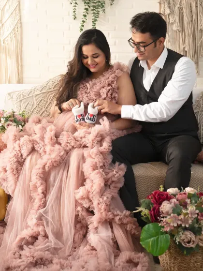 Abhinandan Photography - Maternity Photography Elegant Gown Portraits photo 13