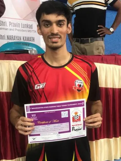 Deepit Patil with his certificate after winning the gold medal in Men’s Singles at the 1st Maharashtra State Ranking tournament in Sangli.