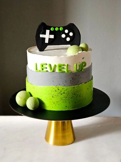 Pink Frost Patisserie - Handcrafted Edible Figurines & Toppers Cakes for Him: Hobbies, Sports & More photo 6