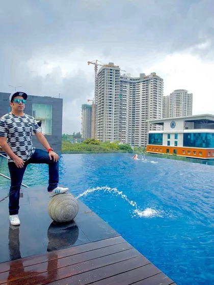 Posing by the poolside before the party gets started.